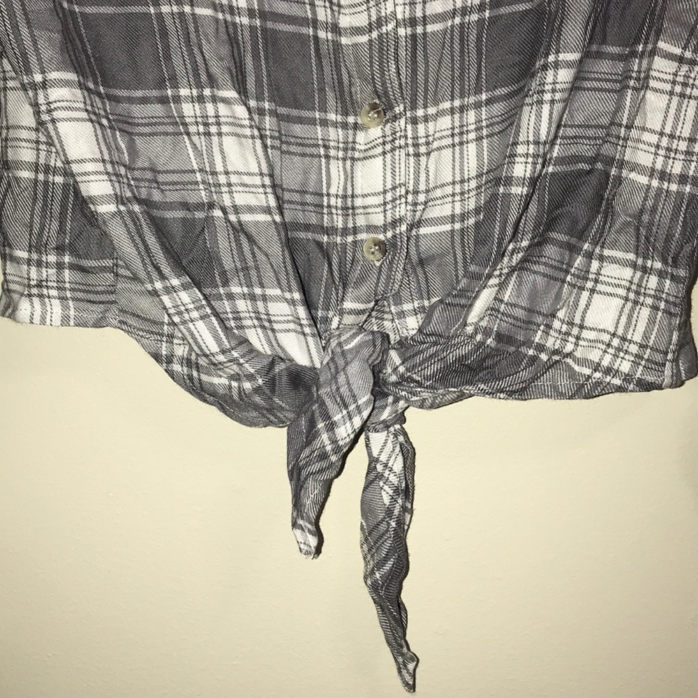 Flannel - Picture 4 of 4